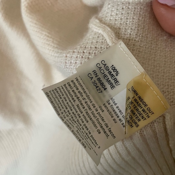 Magaschoni New York 100% cashmere cream 3/4 sleeve cardigan - Picture 4 of 6